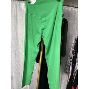 NWT OFFLINE by Aerie Hi Rise Athletic Leggings Cropped Capris L  MSRP $54.95